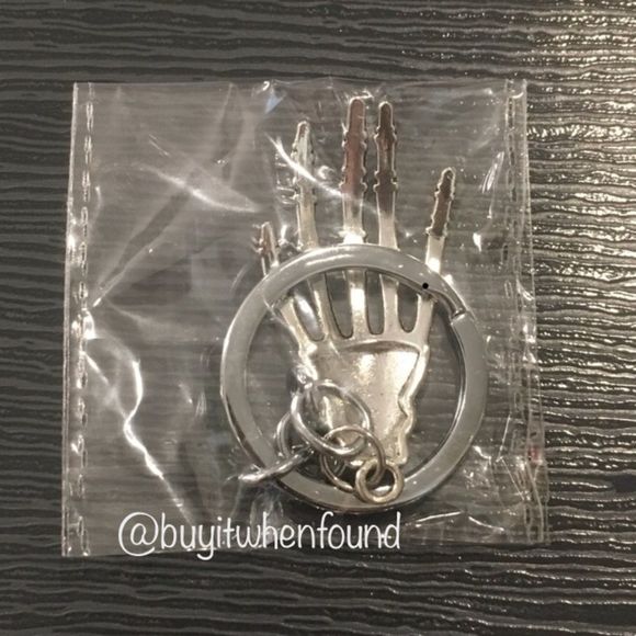 Skeleton Hand Steam Punk Gothic Skull Keychain - Picture 4 of 6